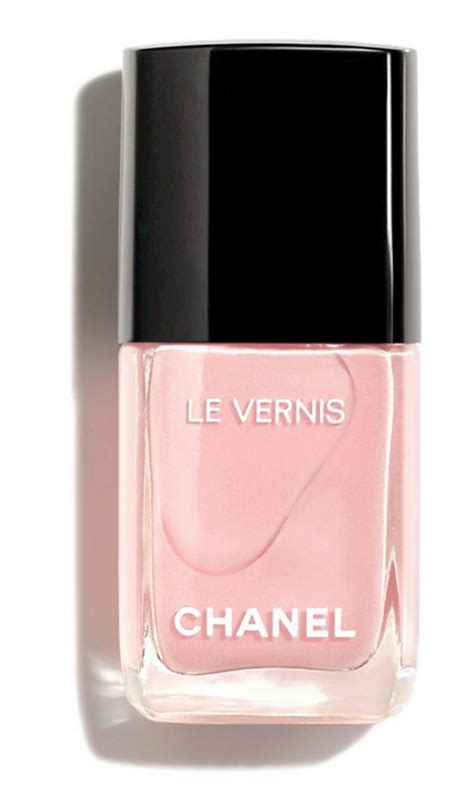 esmalte de uñas chanel